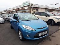 Usado Ford Fiesta Zetec 95 HP (69 kW) 2010 Azul Citadino