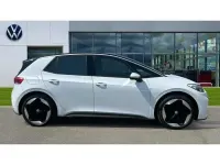 Used VW ID.3 Pro 150 kW (204 HP) 2025 Glacier white metallic black Hatchback