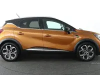 Used Renault Captur SE 143 HP (105 kW) 2022 Orange/black SUV