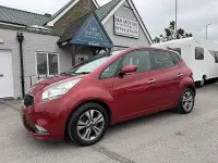 Used Kia Venga 123 HP (90 kW) 2016 Red Hatchback