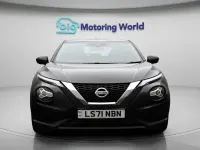 Używany Nissan Juke Acenta 114 KM (83 kW) 2022 Czarny SUV