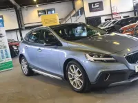 Begagnad Volvo V40 Pro 2018 Blå Halvkombi