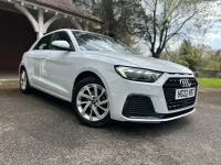 Usado Audi A1 Sportback Sport 110 HP (80 kW) 2022 Branco Citadino