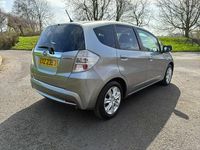 Used Honda Jazz Hybrid 102 HP (75 kW) 2012 Silver Hatchback
