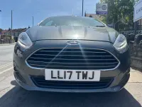 Używany Ford Fiesta Zetec 82 KM (60 kW) 2017 Szary Hatchback
