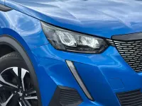 Second-hand Peugeot 2008 Allure Premium 100 CP (73 kW) 2022 Albastru SUV