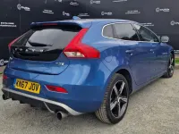 Used Volvo V40 R-Design 152 HP (111 kW) 2017 Blue Hatchback