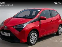 Used Toyota Aygo X-play 72 HP (52 kW) 2018 Red Hatchback