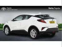 Used Toyota C-HR 122 HP (89 kW) 2022 White SUV
