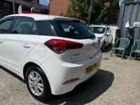 Used Hyundai i20 SE 2017 White Hatchback