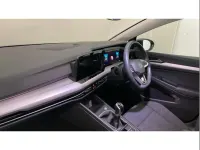 Używany VW Golf VIII Life 150 KM (110 kW) 2023 Niebieski Hatchback