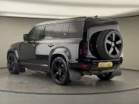Used Land Rover Defender HSE Dynamic 300 HP (220 kW) 2022 Santorini black SUV