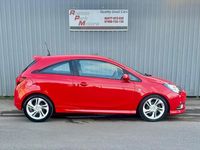 Used Vauxhall Corsa SRi 100 HP (73 kW) 2015 Red Hatchback