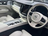 Used Volvo XC60 Ultra 247 HP (181 kW) 2025 Black SUV