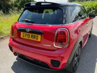 Used Mini Cooper Hatch 136 HP (100 kW) 2019 Red Hatchback