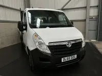 Used Vauxhall Movano 125 HP (91 kW) 2015 White MPV