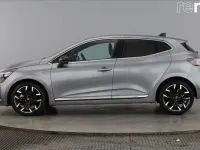 Used Renault Clio Techno 143 HP (105 kW) 2025 Grey  Hatchback