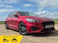 Used Ford Focus ST-Line 125 HP (91 kW) 2018 Red Hatchback