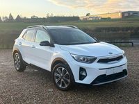 Used Kia Stonic First Edition 108 HP (79 kW) 2018 White SUV