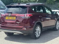 Used Toyota RAV4 149 HP (109 kW) 2017 Red SUV