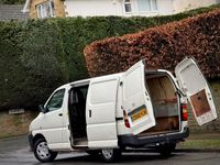 Begagnad Toyota HiAce 95 HK (69 kW) 2010 Vit Van
