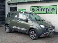 Used Fiat Panda Cross Cross 90 HP (66 kW) 2018 Green Hatchback