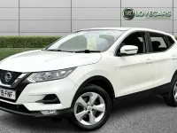 Used Nissan Qashqai Acenta Premium 115 HP (84 kW) 2019 White SUV