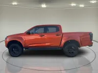 Used Isuzu Pick up 164 HP (120 kW) 2024 Orange Pickup