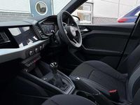 Ny Audi A1 S-Line 113 HK (83 kW) 2025 Svart SUV