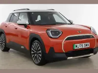 Used Mini Aceman Exclusive 160 kW (218 HP) 2025 Red SUV