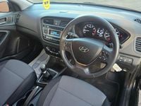 Used Hyundai i20 SE 84 HP (61 kW) 2017 Black Hatchback