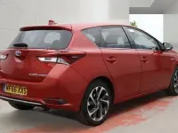 Used Toyota Auris Hybrid Design 2016 Red Hatchback