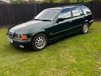 Used BMW 325 1998 Green Estate