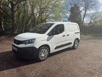 Used Peugeot Partner 100 HP (73 kW) 2019 White MPV