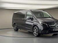 Usado Mercedes V300 AMG line 237 HP (174 kW) 2023 Cinzento Monovolume