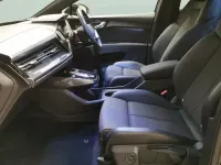 Second-hand Audi Q4 e-tron S-Line 125 kW (170 CP) 2022 Negru SUV