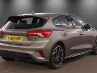 Used Ford Focus ST-Line X 182 HP (133 kW) 2019 Silver Hatchback