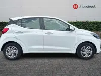 Used Hyundai i10 SE 67 HP (49 kW) 2023 White Hatchback