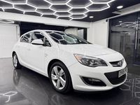 Used Vauxhall Astra SRi 2015 White Hatchback