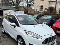 Used Ford Fiesta Zetec 82 HP (60 kW) 2015 White Hatchback