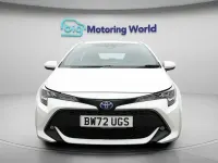 Usado Toyota Corolla 140 CV (102 kW) 2023 Blanco Familiar