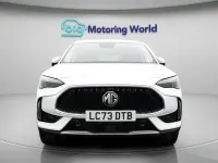 Begagnad MG HS Trophy 162 HK (119 kW) 2024 Vit SUV