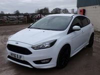 Used Ford Focus Zetec 120 HP (88 kW) 2016 White Hatchback