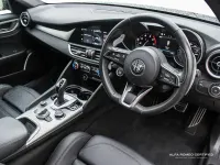 Used Alfa Romeo Giulia Veloce 276 HP (202 kW) 2023 Yellow Sedan