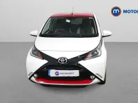 Begagnad Toyota Aygo x-press 69 HK (50 kW) 2018 Vit Halvkombi