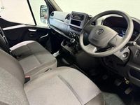 Used Vauxhall Movano Edition 135 HP (99 kW) 2021 White MPV