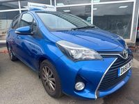 Used Toyota Yaris 69 HP (50 kW) 2016 Blue Hatchback