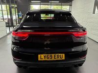 Used Porsche Cayenne 440 HP (323 kW) 2019 Black SUV