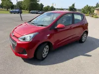 Used Hyundai i10 SE 2017 Red Hatchback