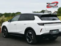 Used Vauxhall Grandland Ultimate 154 kW (210 HP) 2025 White SUV